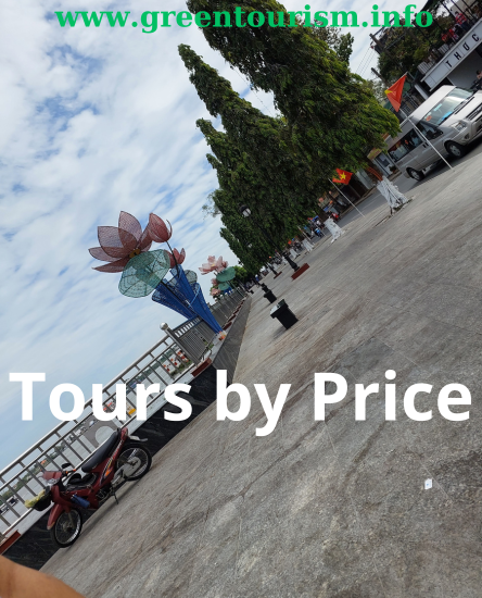 park on the banks of the Tien River of the Mekong Delta on the "https://greentourism.website/" website